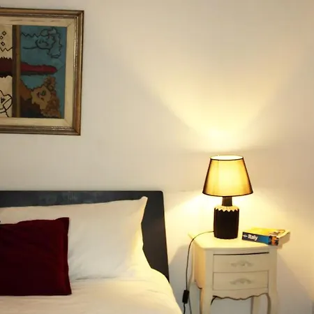 Romantic Flat In The Heart Of Trastevere Appartamento