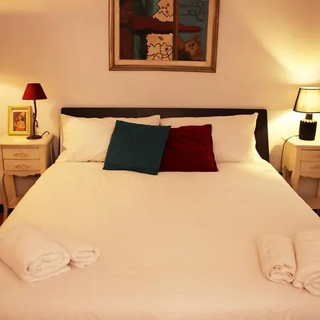 Romantic Flat In The Heart Of Trastevere *