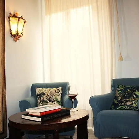 Romantic Flat In The Heart Of Trastevere *